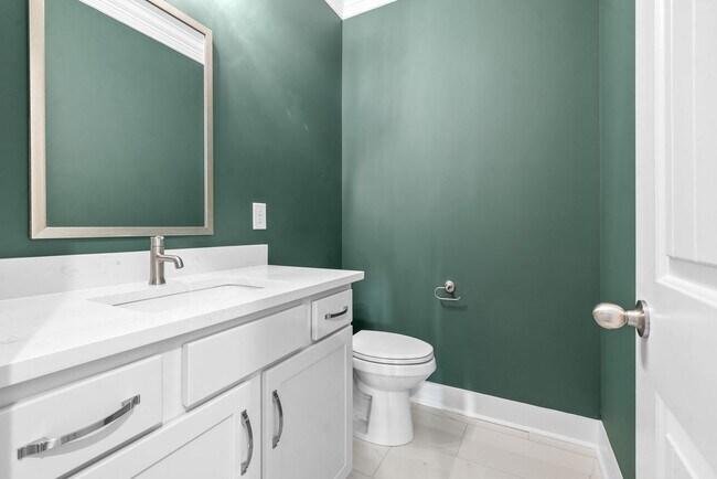 Building Photo - 1065 Veridian Dr
