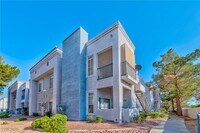 Building Photo - 2201 Ramsgate Dr