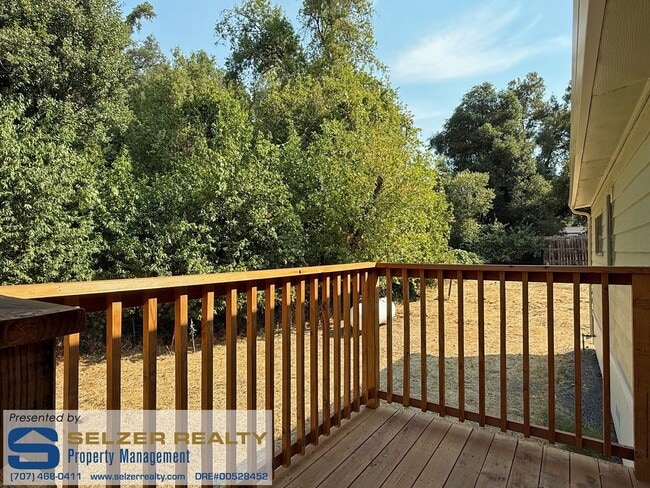 Building Photo - Roomy 2 bd. mobile w/ big yard in a countr...