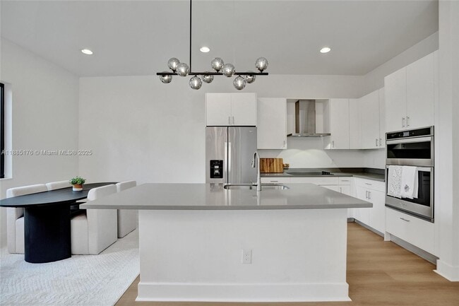 Building Photo - 13145 Addilyn Ct