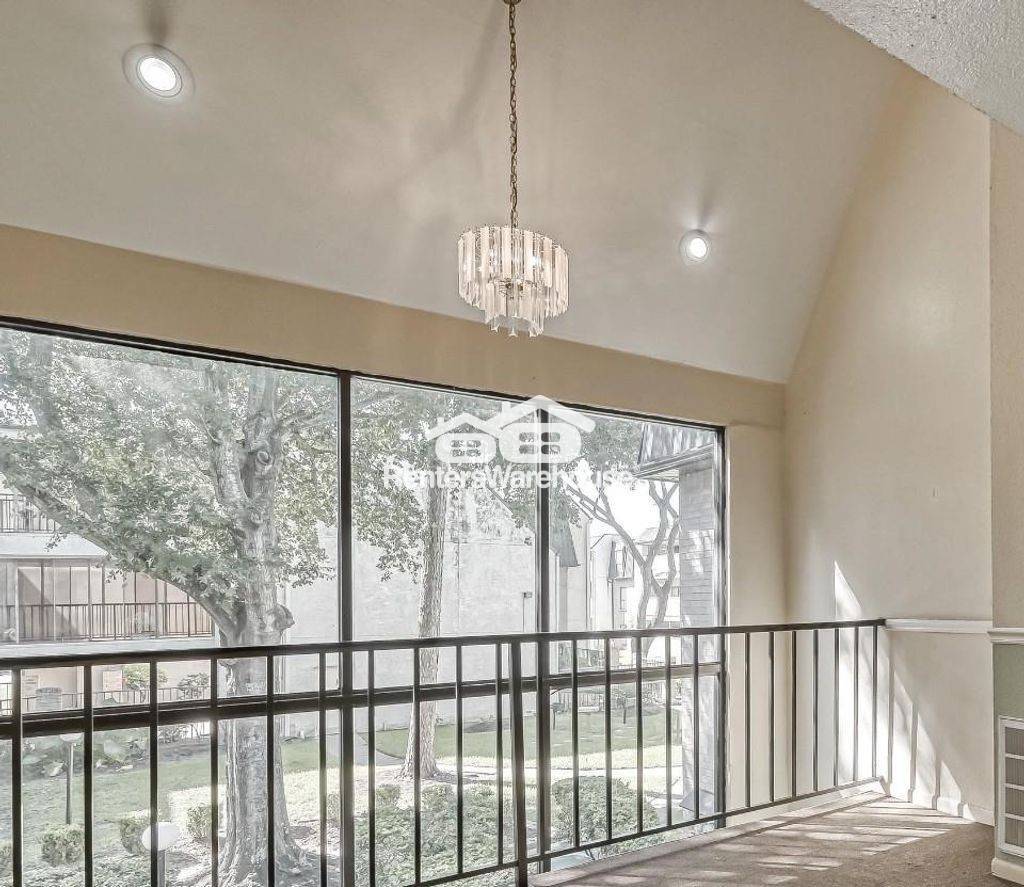 Building Photo - 8433 Hearth Dr