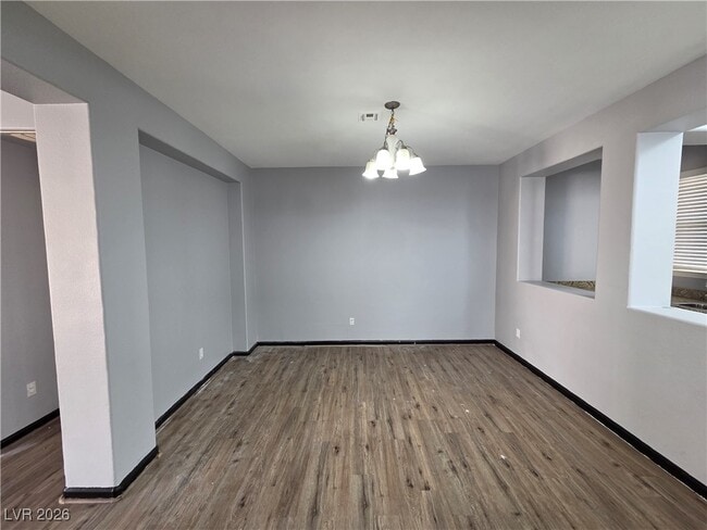 Building Photo - 5642 Wedgefield St