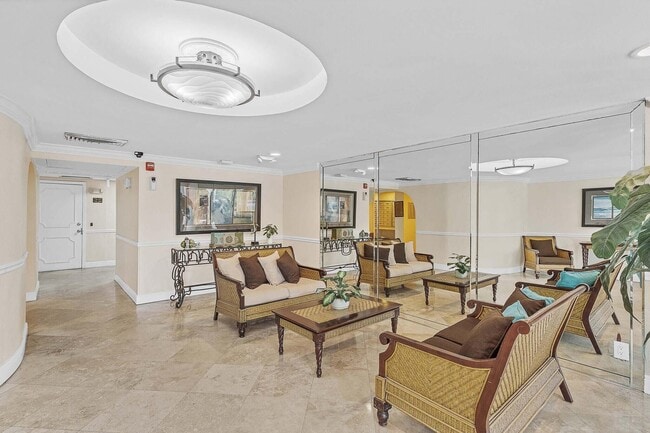 Building Photo - 1111 S Ocean Blvd