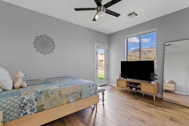 Building Photo - 3314 W Here to There Dr