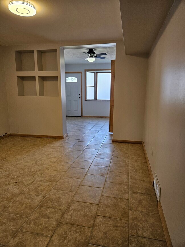 Building Photo - 7518 Taney Pl