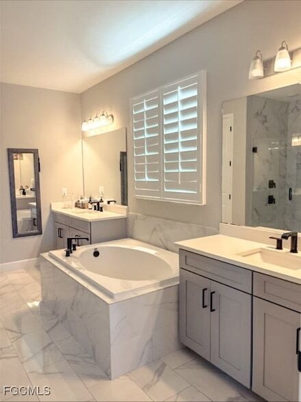 Building Photo - 2038 Grove Dr