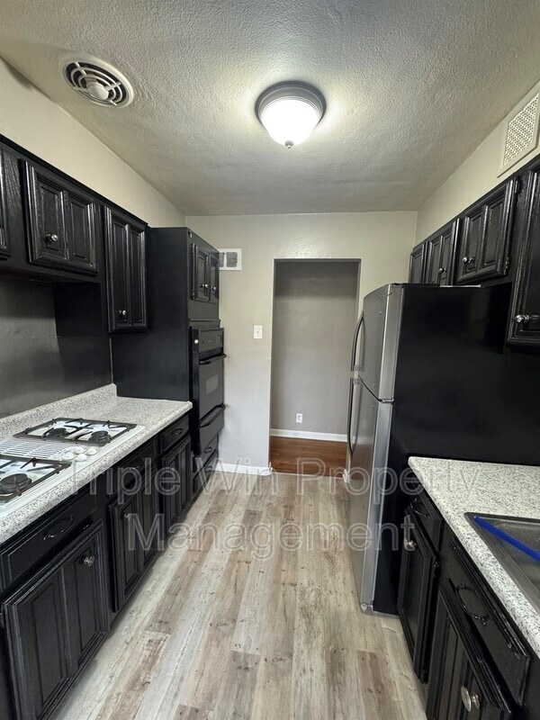 Building Photo - 8000 Noel Ct