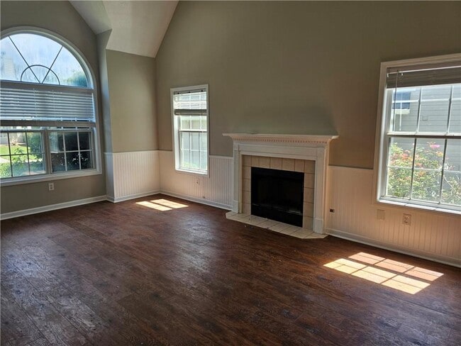 Building Photo - 2527 Waterstone Way