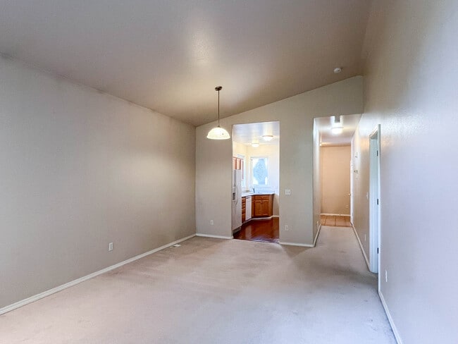 Building Photo - 6733 Snow Goose Cir