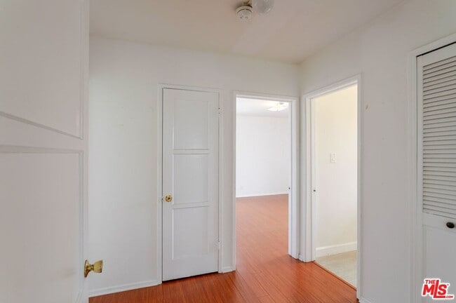 Building Photo - 1708 S Crescent Heights Blvd