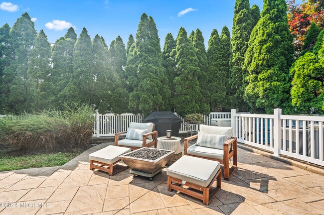 Building Photo - 118 Beacon Blvd