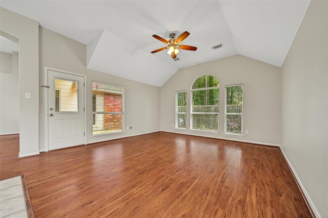 Building Photo - 14526 Red Tailed Hawk Ln