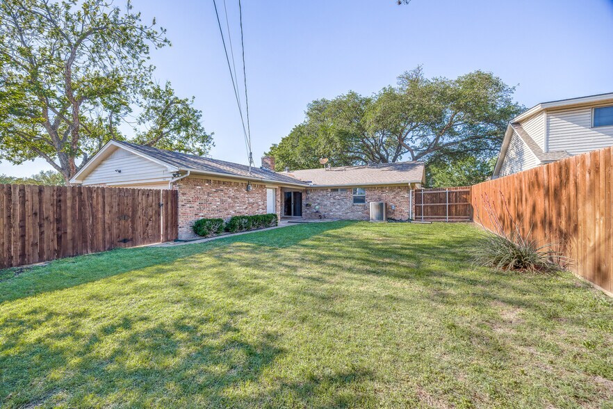 Backyard - 7842 El Pensador Dr