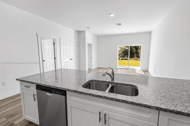 Building Photo - 4417 28th St SW