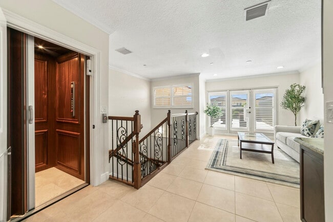 Building Photo - 1849 NE 26th Ave