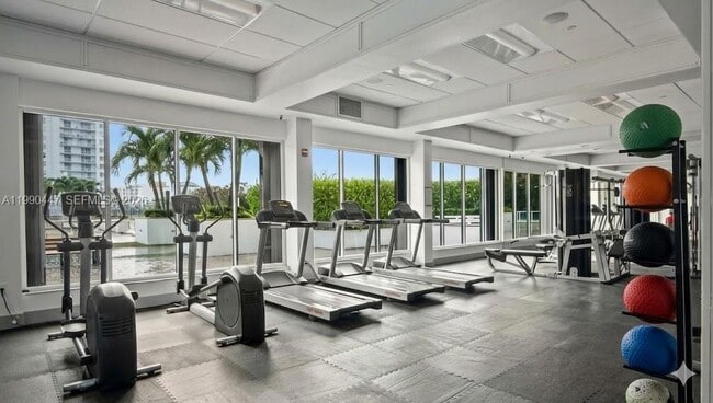 Building Photo - 2851 NE 183rd St