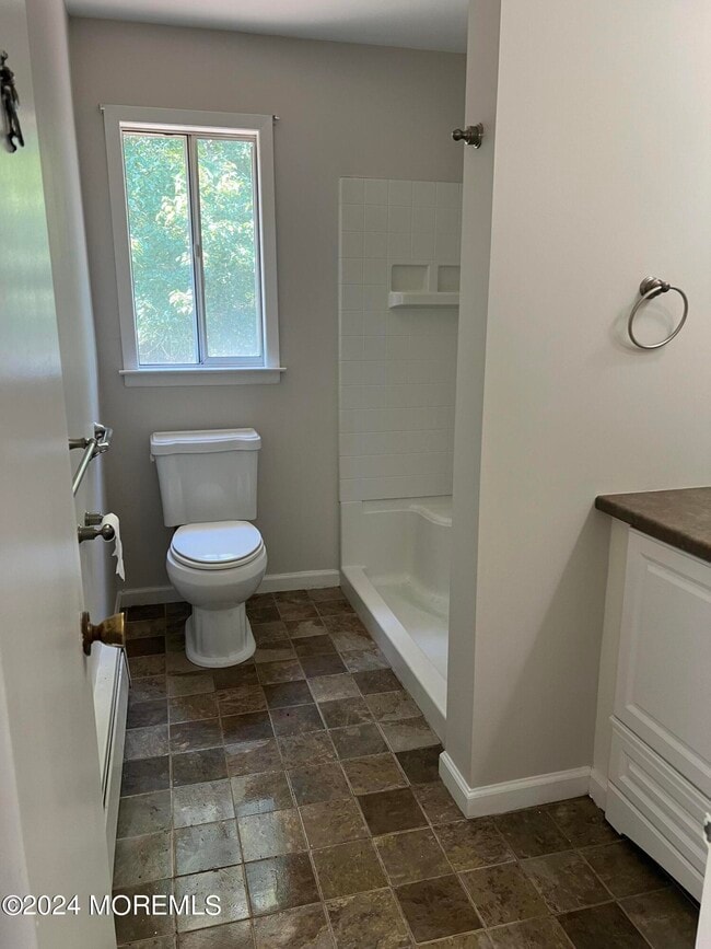 Building Photo - 25 Charlotteville Dr S