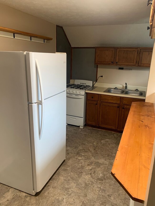 Building Photo - 0932 Swann St