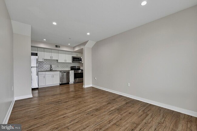 Building Photo - 1516 Marion Barry Ave SE