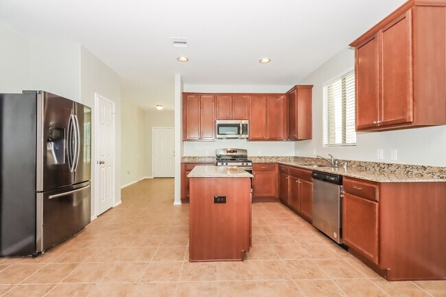 Building Photo - 20114 Brookwood Holw