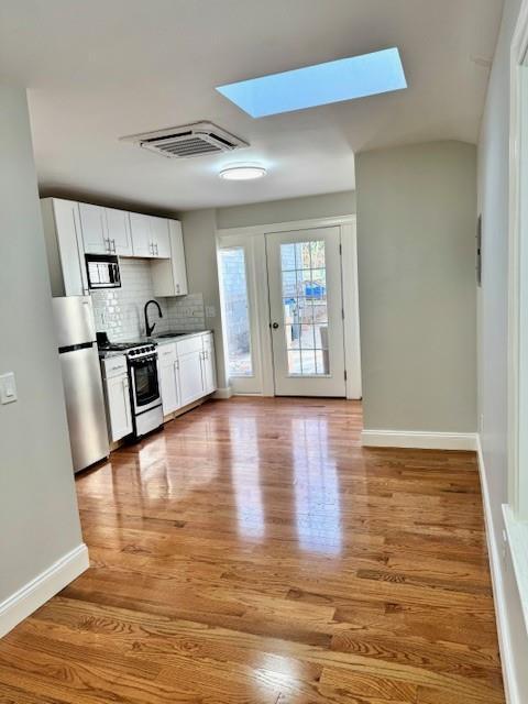 Building Photo - 71 E George St