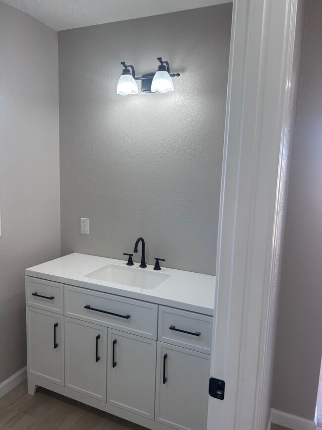 Building Photo - 177 Jarrett Buck Loop