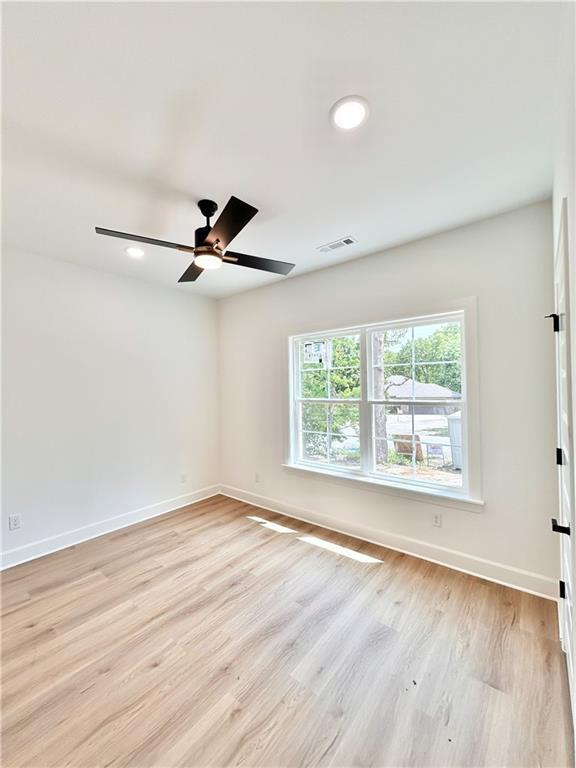 Building Photo - 8 Kirkdouglas Ln
