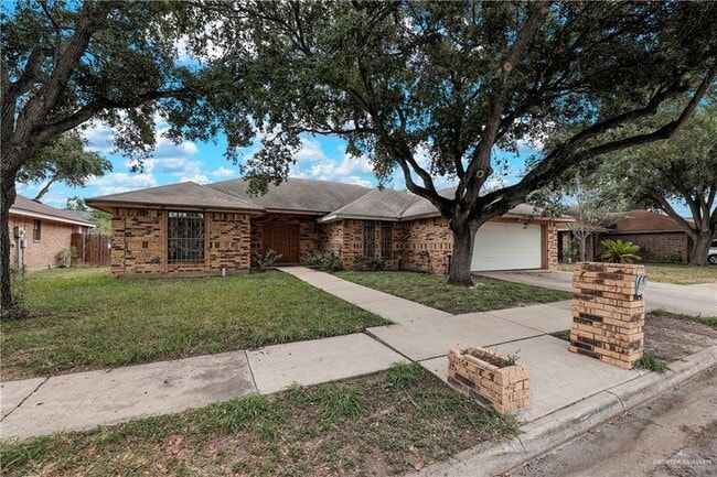Primary Photo - 6904 N 33rd St