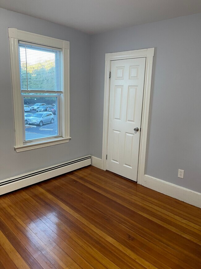 Building Photo - 4 Berry St