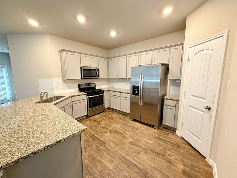 Building Photo - 157 Jayden Dr