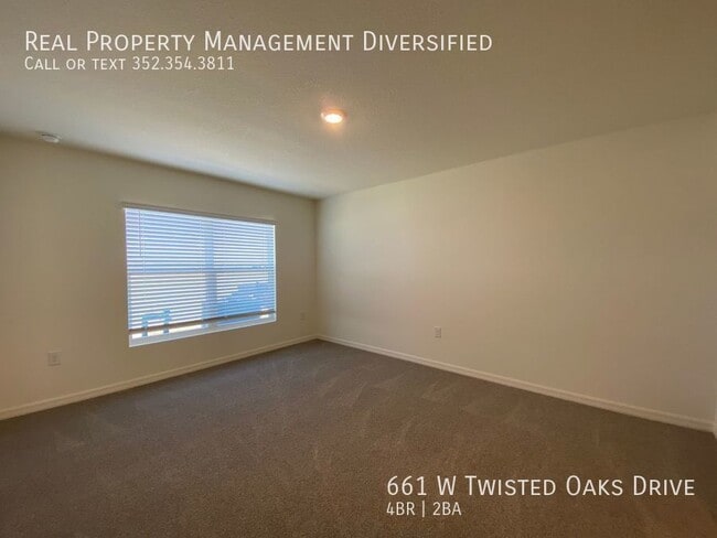 Building Photo - 4801 N Forest Ridge Blvd