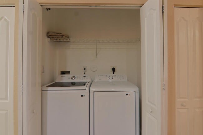 Building Photo - $3,000MONTHLY;21211 NW 14TH AVE MIAMI GARD...