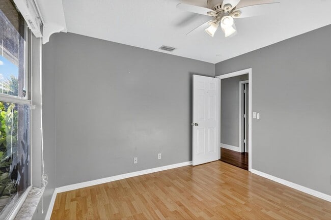 Building Photo - 151 Monterey Way