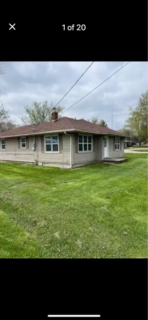 Building Photo - 702 W Curtsinger Dr