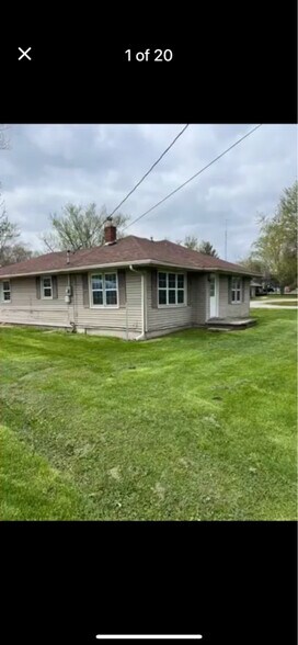 Primary Photo - 702 W Curtsinger Dr