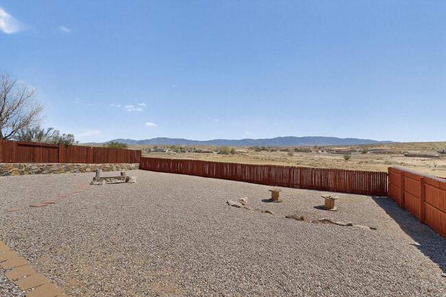 Building Photo - 16 Sheba Pl