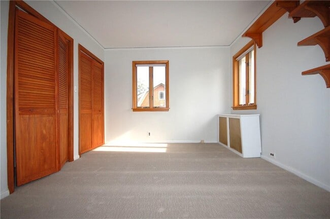 Building Photo - 8 Kilmer Rd