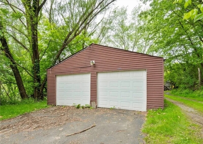 Building Photo - 2555 Cole Rd