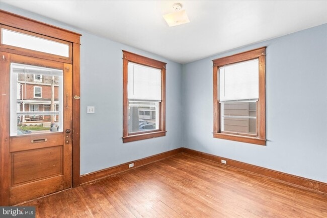 Building Photo - 133 Hanover Rd