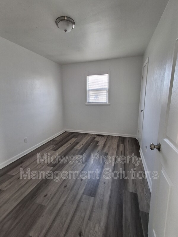 Building Photo - 2514 Chase St