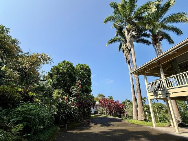 Building Photo - 76-6017-B Mamalahoa Hwy