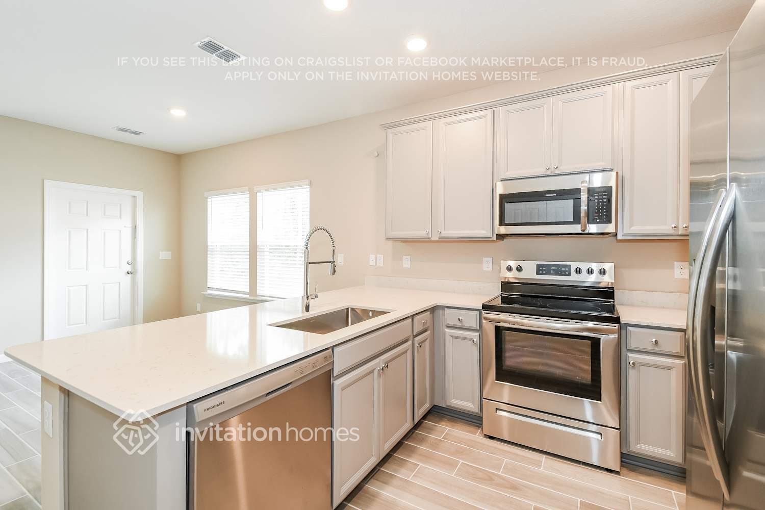 Building Photo - 619 Cherry Ridge Dr