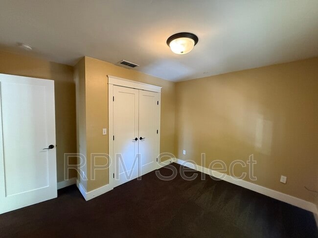 Building Photo - 428 Alhambra Blvd