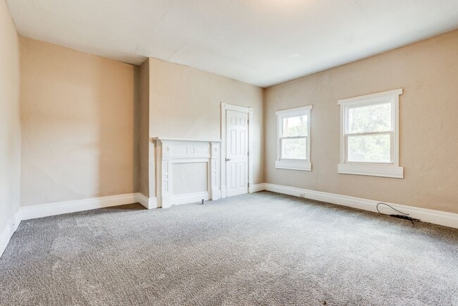 Building Photo - 2318 Leticoe St