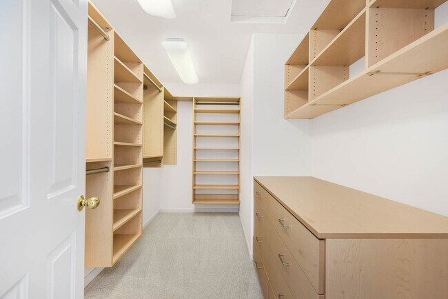 Building Photo - 3422 NW 66th St