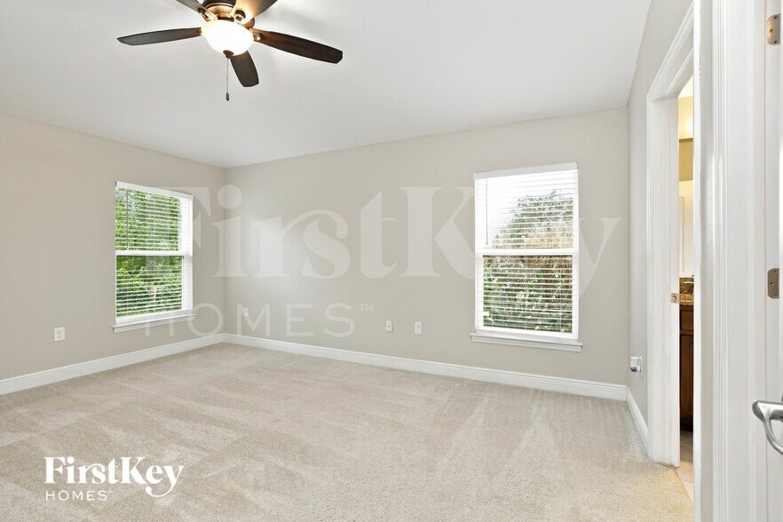 Building Photo - 446 Xingu Ct