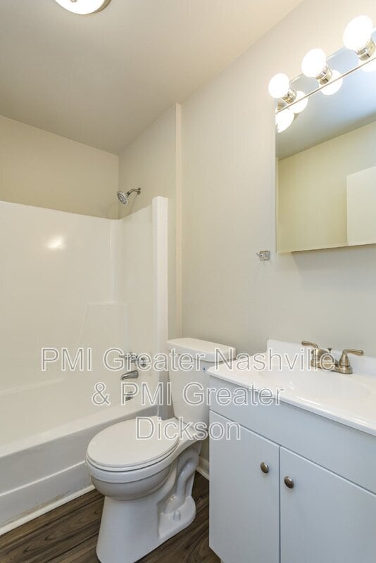 Building Photo - 816 Greenland Dr