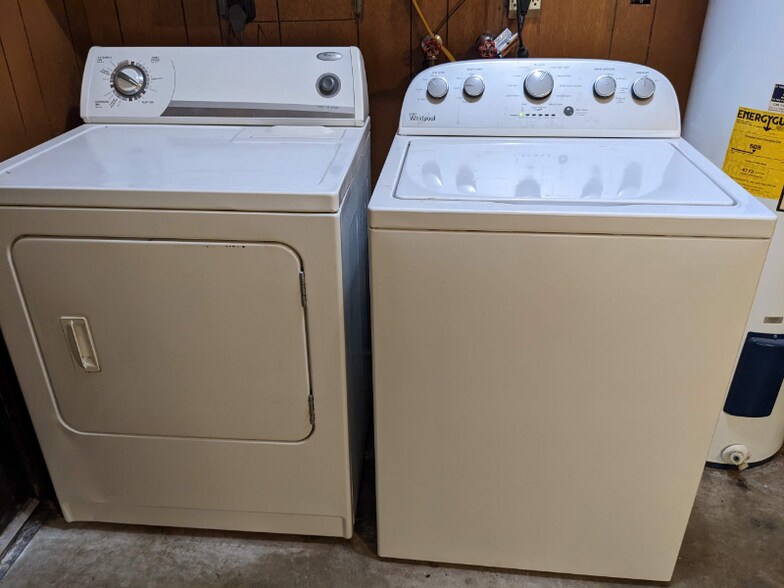 Building Photo - 1280 Gallaten Rd