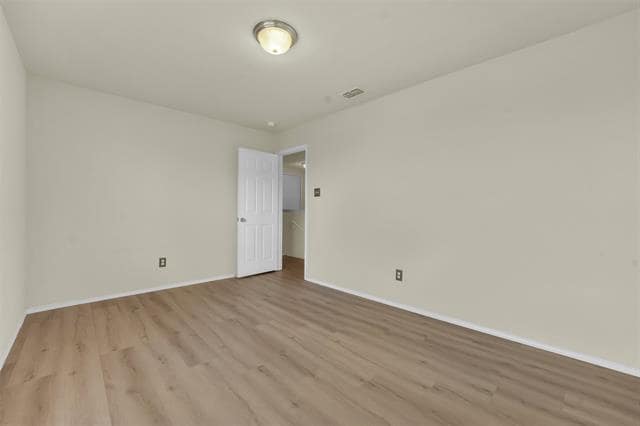 Building Photo - 917 Bloomfield Dr