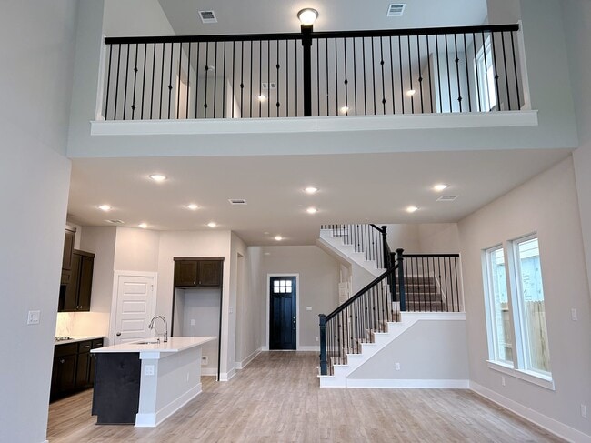 Building Photo - 29623 Burcreek Ln